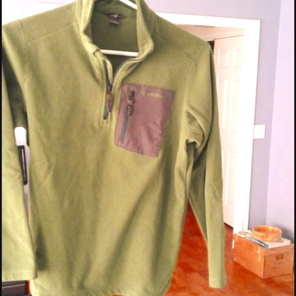 Eddie Bauer sweatshirt